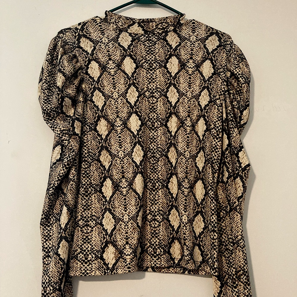 Turtle neck long sleeve
